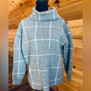 Gray Windowpane Turtleneck Sweater - Women